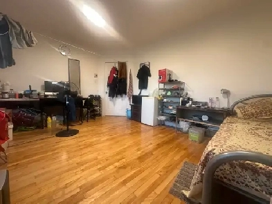 big private room for rent next to Metro Plamondon Image# 4