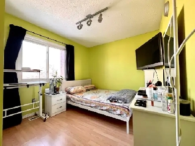 Private Room for Rent Image# 1