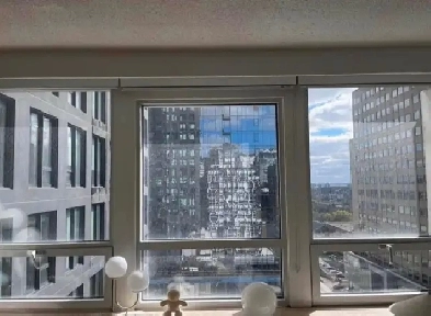 Studio meublé downtown Montréal- sous location Image# 1