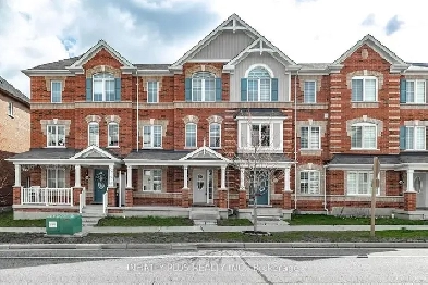 ⚡WELCOME TO THIS SPECTACULAR 4 BED 4 BATH TOWNHOME IN PICKERING! Image# 4