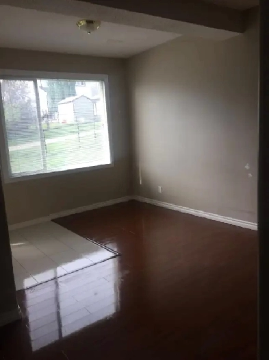 3 BEDROOM WALKOUT BSMT - PANORAMA NW Image# 9