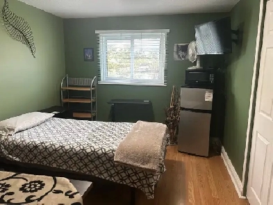 Room Available Immediately 5 Mins To Darlington OPG Plant Image# 4