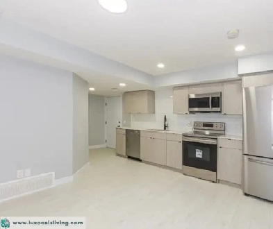 Air-conditioned and cozy one-bedroom basement suite @ Chappelle Image# 8