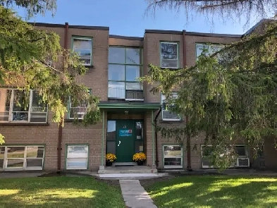 NEWLY RENOVATED QUIET 1 BDRM, HEATING, WATER, HYDRO, PARKIN Image# 1