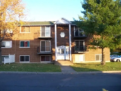 Studio neuf à louer, Granby, Libre 1 Juillet $725/Mois Image# 5