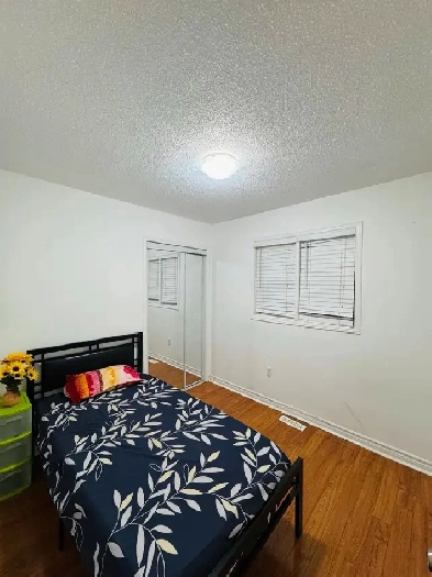 Private Room with Parking Image# 1