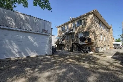 GARAGE à louer 700 pi2 à Laval Image# 2