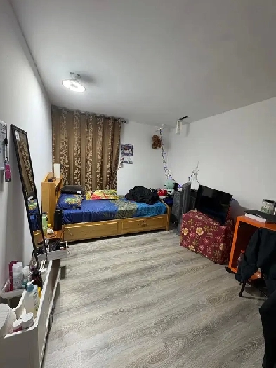 Room for rent Image# 4