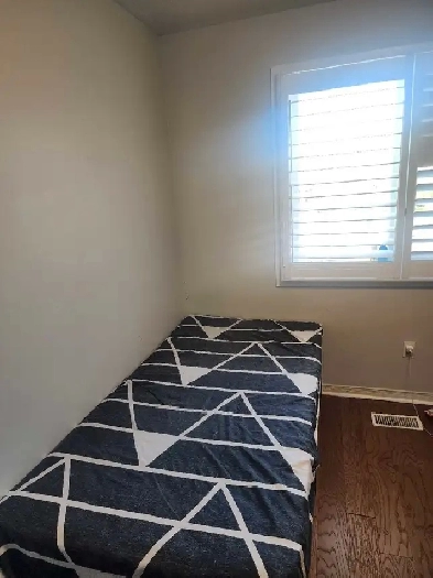 room for rent Image# 1