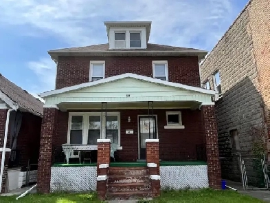 Shepherd St E, Windsor Nice whole basement 2 Bedroom for rent Image# 3