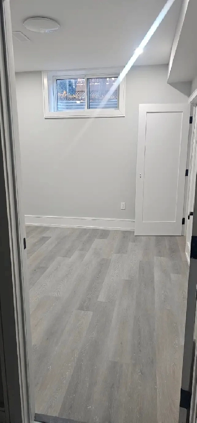 private room rent June 1st rent 800 Image# 2