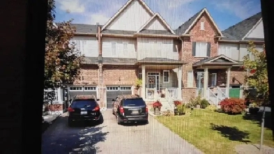 TOWNHOUSE FOR RENT IN BOWMANVILLE Image# 2