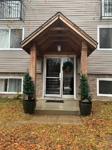 Bright two bedroom on Northside Image# 8