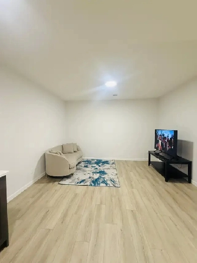 2 bedroom basement in Mahogany! Image# 9