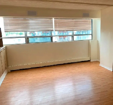 ONE BEDROOM AND DEN Image# 4