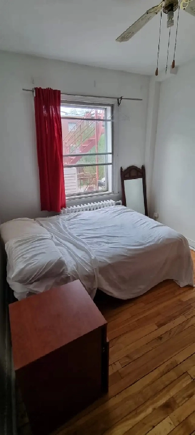 Chambre dans un 5 1/2, du 1er au  25 juin. 600 dollars Image# 1