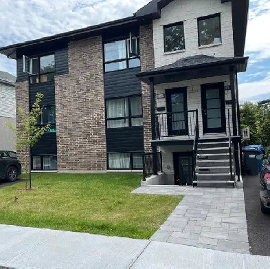 5 1/2 RDC - Longueuil - 1300pi2 Image# 4