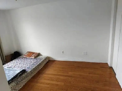 Bright and Spacious Room For rent Near Sheridan Collage Brampton Image# 1