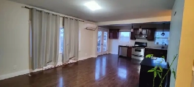 3 beds - 2 baths - spacious living Image# 5