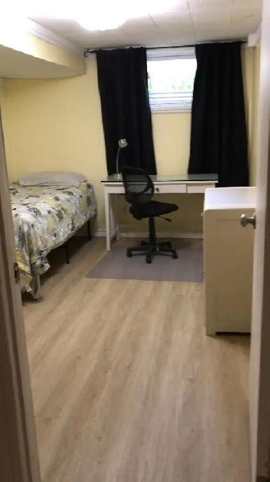 U OF M,  MITT, near Bus,  Pembina Hwy, Dalhousie Dr. Image# 1