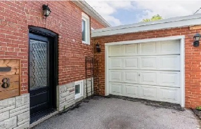 3 bedrooms, 1.5 bath basement with separate entrance Image# 5