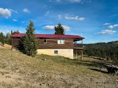 160 Acres for Lease with 2 Outbuildings Image# 1