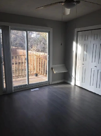 Private room - private bathroom and balcony with entrance Image# 1