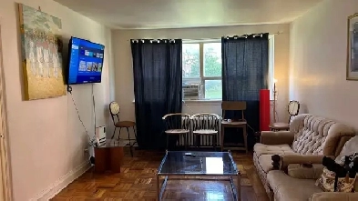 Furnished one-bedroom apt, Kingston & Warden, June 1 Image# 1