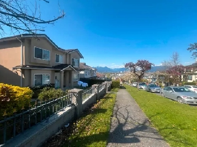 Bright 2Bedroom Garden Suite with Stunning Mountain & City View Image# 1