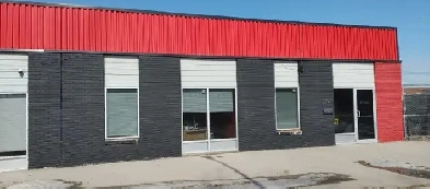 Commecial office space / Warehouse / Storage space - Pembina HWY Image# 3