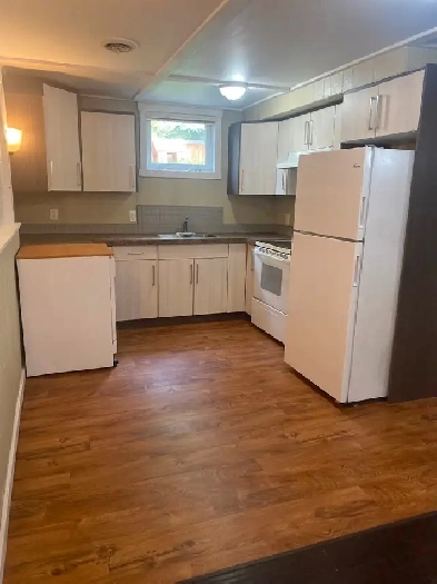 2 bed 1 bath-house Image# 9