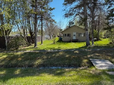 Winnipeg Beach 2 Br 1 Bath 658 /- sq.ft 50' Lot ONLY $89,900! Image# 1