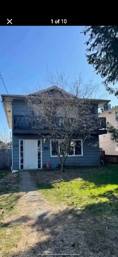 3 bedroom 1 bath Upper level of house Image# 1