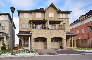 One bedroom, one bathroom for rent in Whitby Image# 1