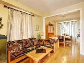 4 Bedroom Detached Home Double Garage 3 washroom Brampton Image# 7