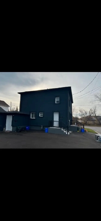 All inclusive bachelor apartment for rent in Oshawa Image# 1