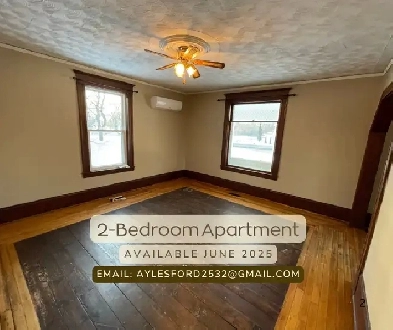 2-Bedroom, 2-Level Apartment for Rent Image# 3