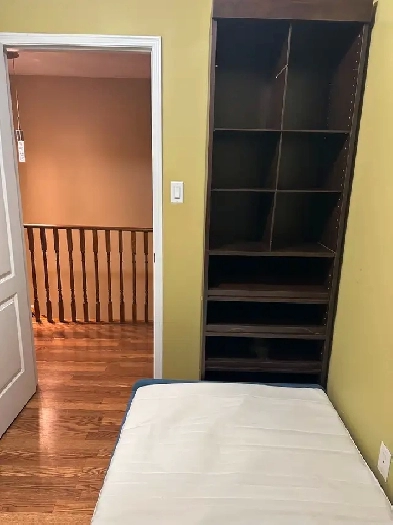 ROOM FOR RENT Image# 1