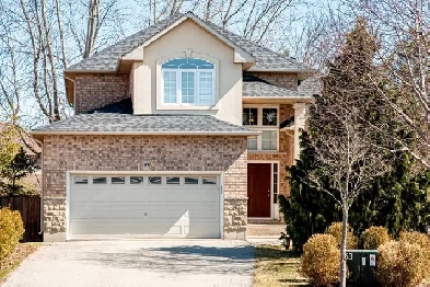 ANCASTER 4BEDROOM DETACHED Image# 1