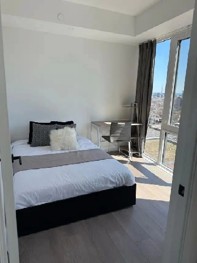 New Furnished Room in Executive Condo in Toronto’s Downtown Image# 1