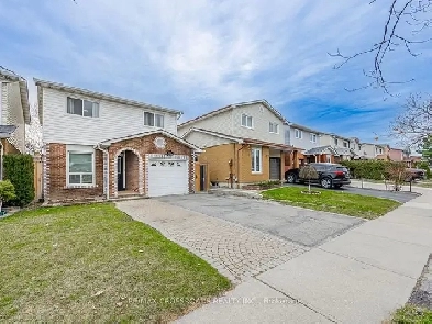 Beautiful 3 Bedroom House Near Trinity Mall and Hwy 410 Image# 16