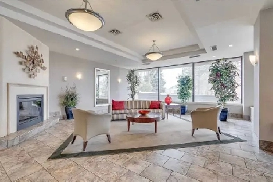 Very large 1 bedroom with Den Square One Image# 15