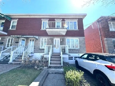 7 1/2 appartment for rent in Lasalle / 7 1/2 appartement a louer Image# 1