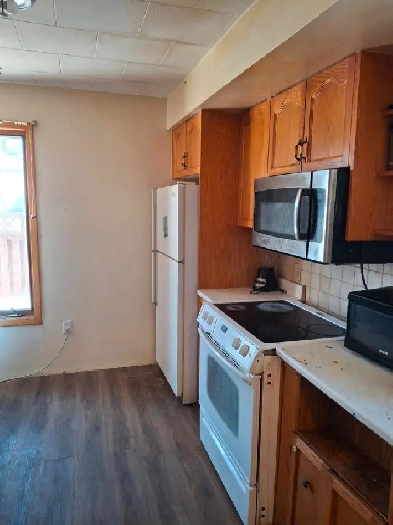 $650 Single room for male student Image# 1