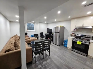 2 BEDROOM BASEMENT FOR RENT HWY 50/ CASTLE OAKS - $2000   30 % Image# 1