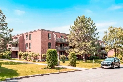 $334,000 - Condo à vendre à Beaconfield (Quartier Beacon Hill) Image# 1