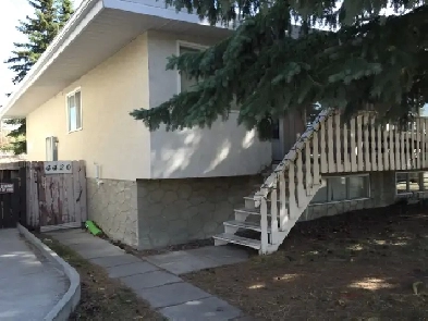 Large 2 bed. renovated suite in Varsity, near UofC, SAIT, LRT Image# 7