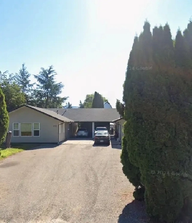 3 bedroom, 1 bath 1/2 duplex for rent in Lavington BC Image# 1