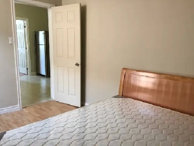2 Bedroom 1 Bathroom Apartment For Rent Downtown Lindsay Image# 8