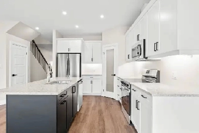 FOR RENT - NEW Townhomes. 3 Bed 2.5 Bath with Garage. Image# 6